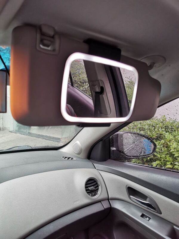 In-Car LED Make-Up Mirror - Image 3